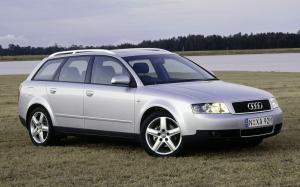 Audi A4 2.0 Avant 2002 года (AU)